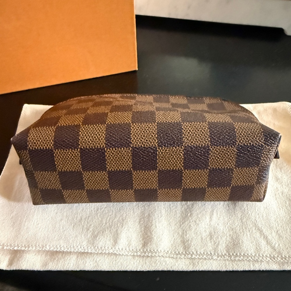 AUTH Louis Vuitton Cosmetic Pouch PM - Picture 4 of 11